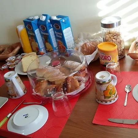 Alojamento de Acomodação e Pequeno-almoço Trapani Bedda 4*